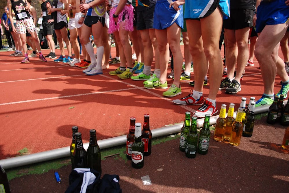 Αλκοόλ και αθλητική απόδοση: Πως πρέπει να το διαχειρίζονται οι αθλητές runbeat.gr 